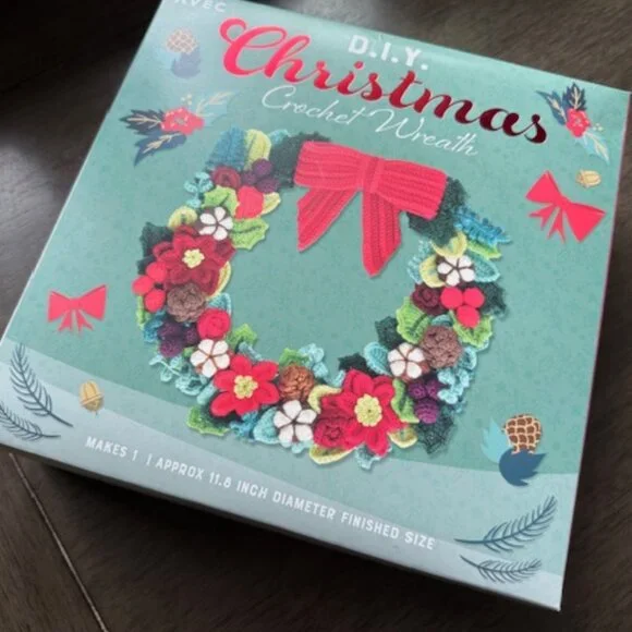 Crochet Wreath Kit - NEW - Picture 1 of 2